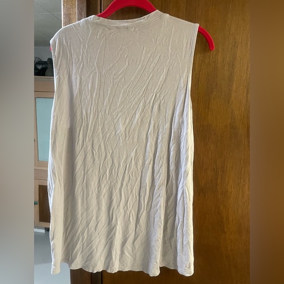 New Look size 12 tank top with snaps on sides - Picture 2 of 8